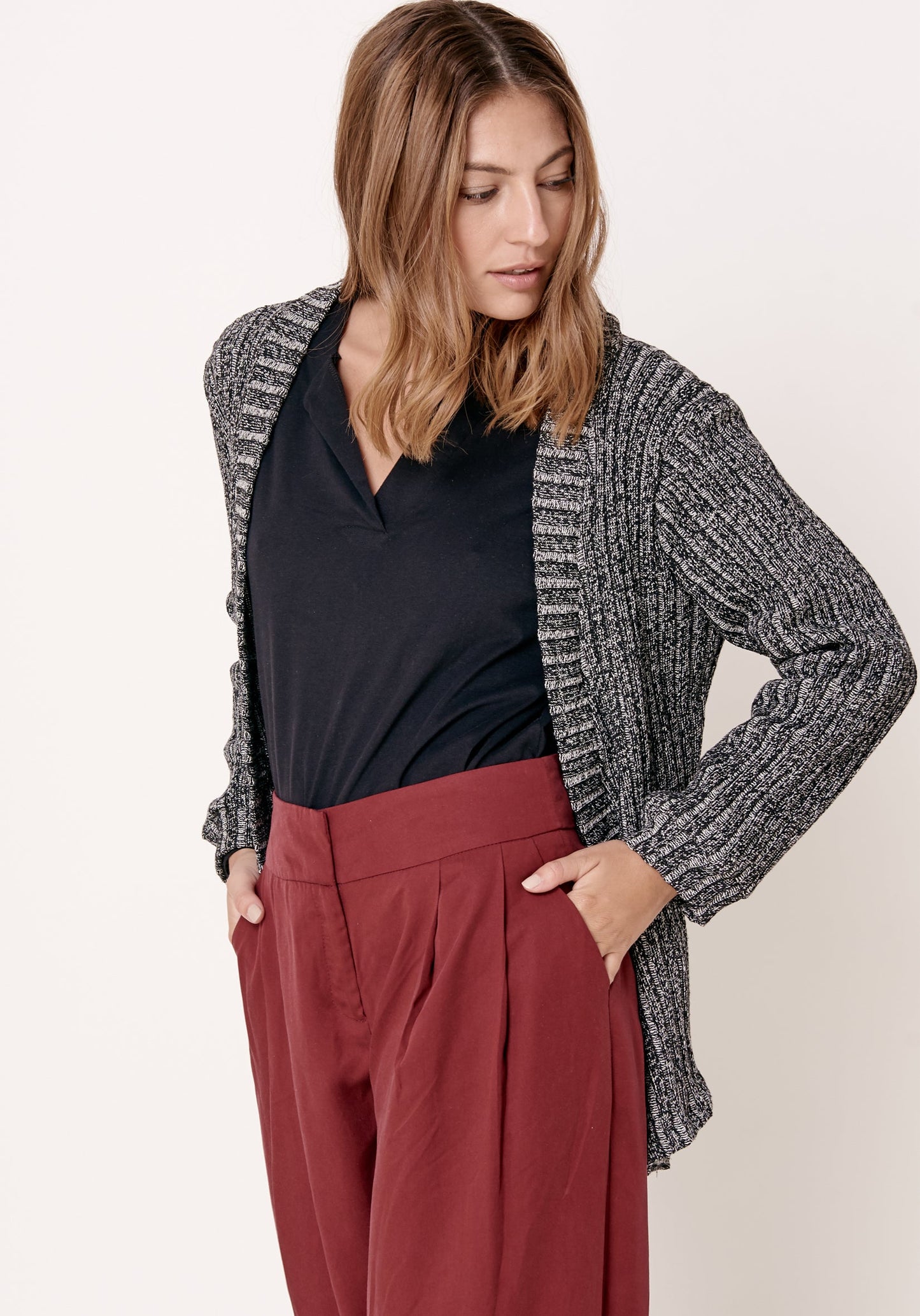 חולצה ארוכה - שחור - דגם מרגוזה - US-Fashion.tlv