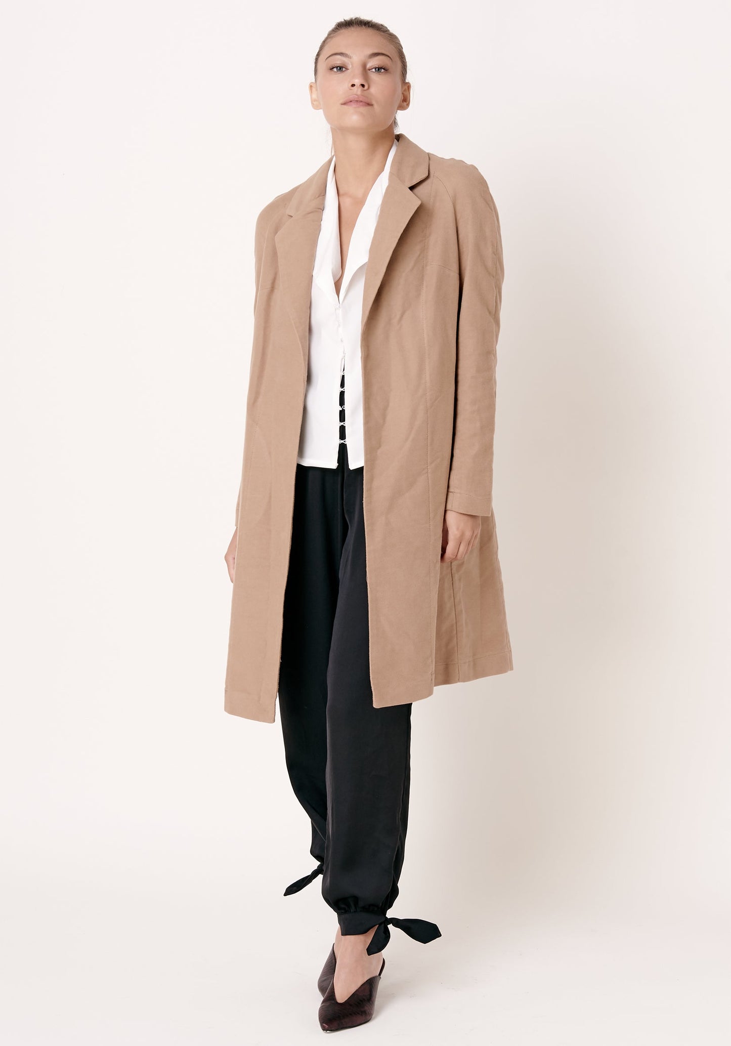 מעיל טרנץ' - קאמל - דגם גולדמן - US-Fashion.tlv