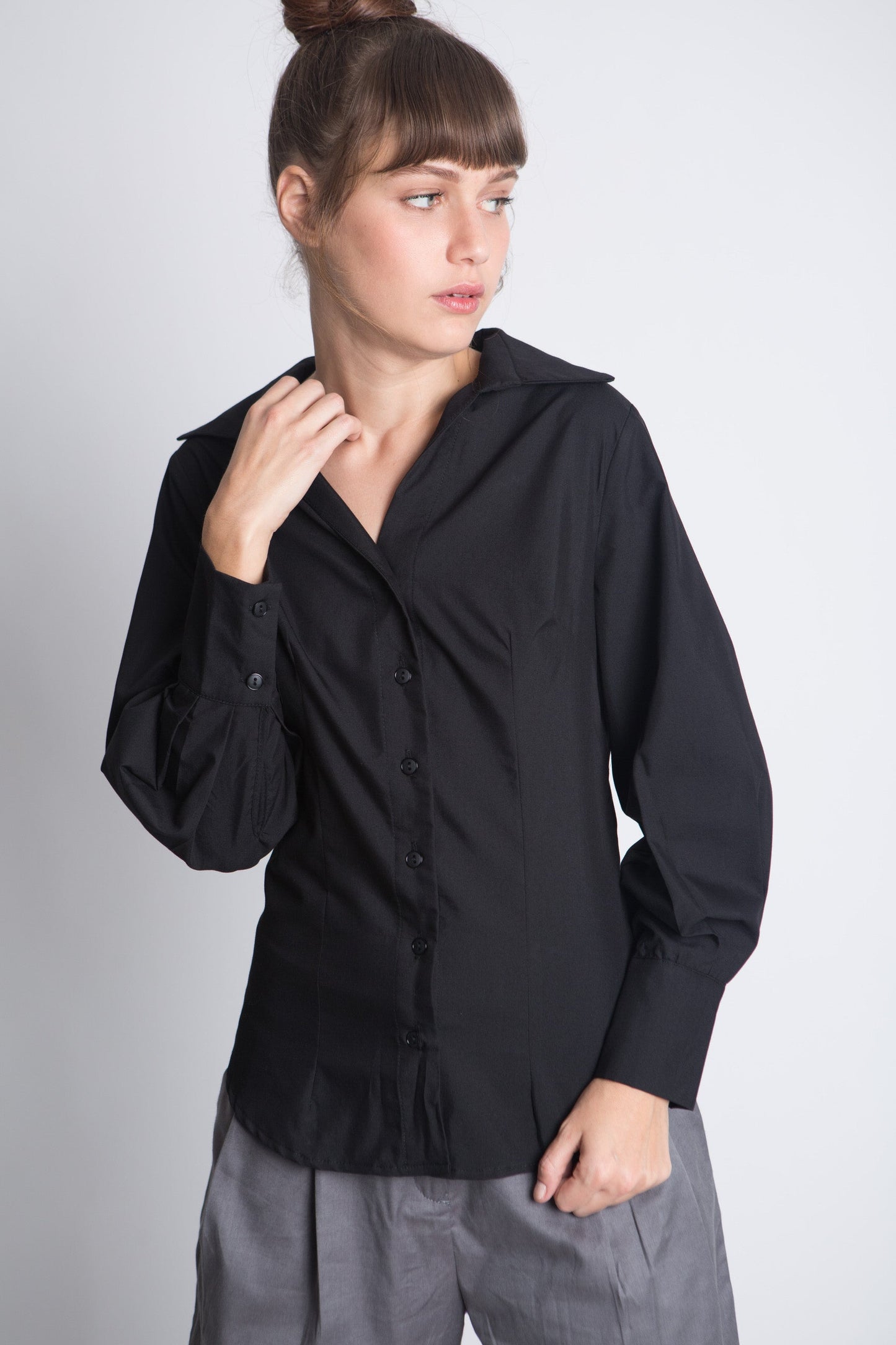 חולצה מכופתרת - שחור - דגם מדיסון - US-Fashion.tlv