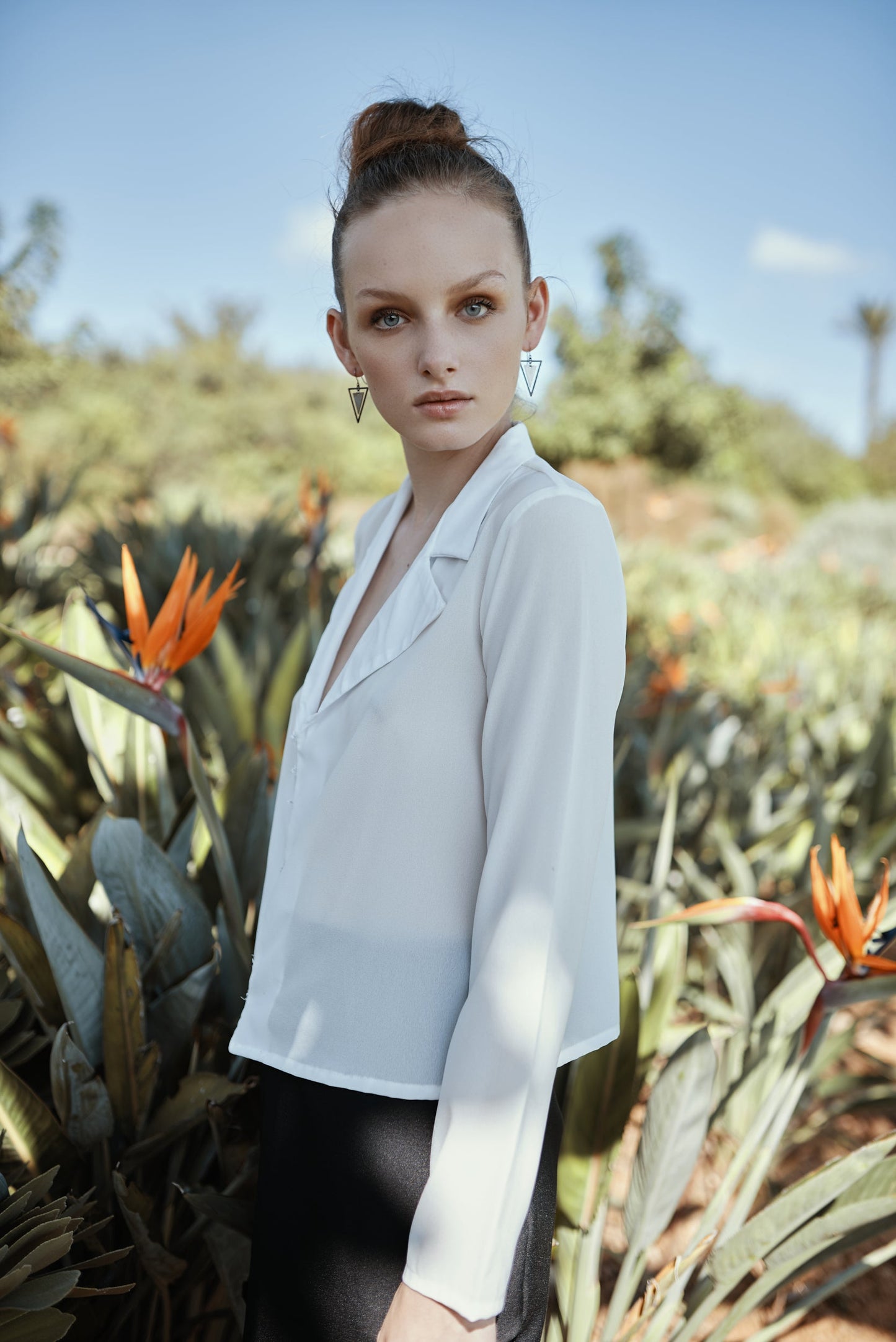 חולצת צווארון - לבן - דגם יפת - US-Fashion.tlv