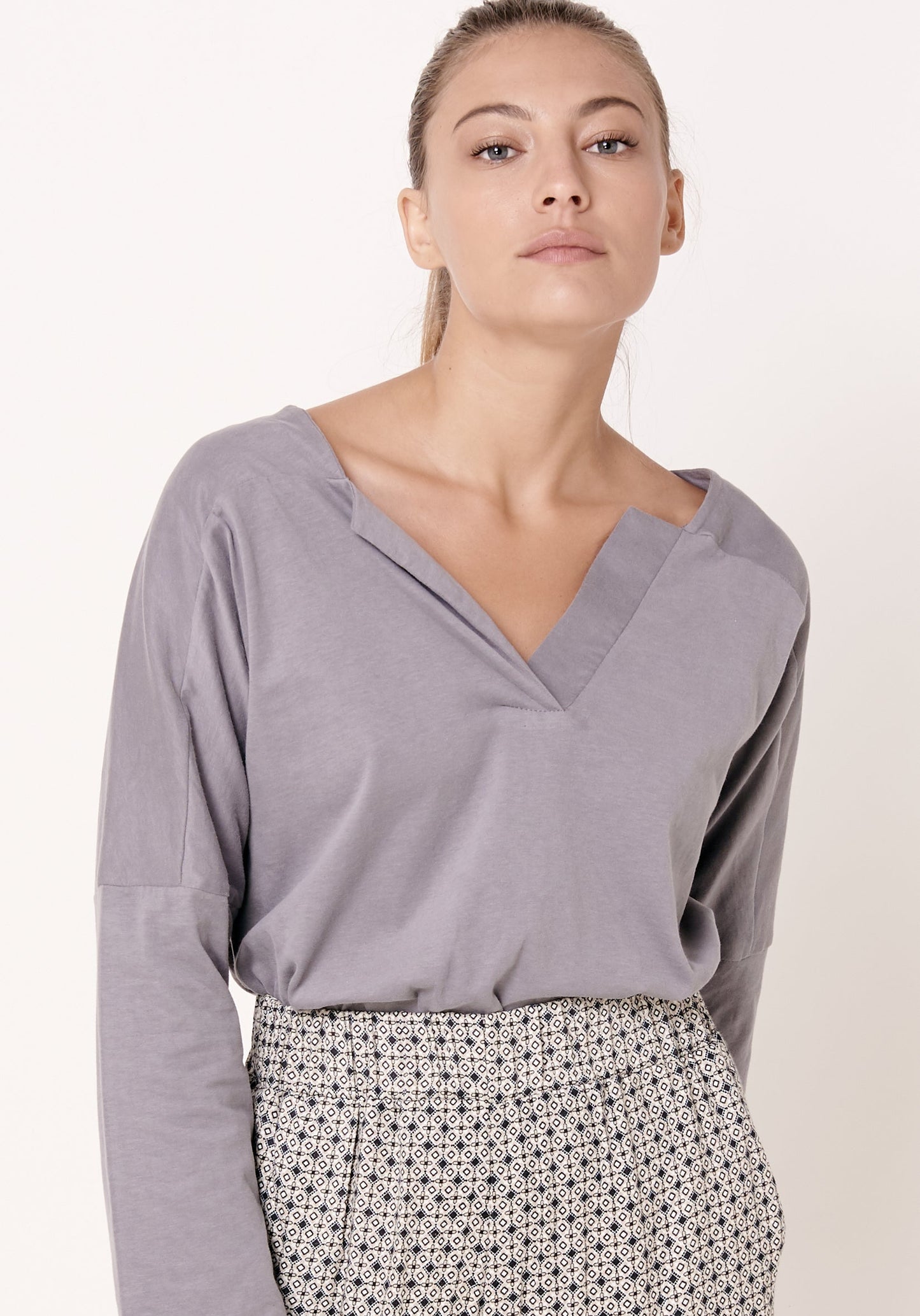 חולצה ארוכה - אפור - דגם מרגוזה - US-Fashion.tlv