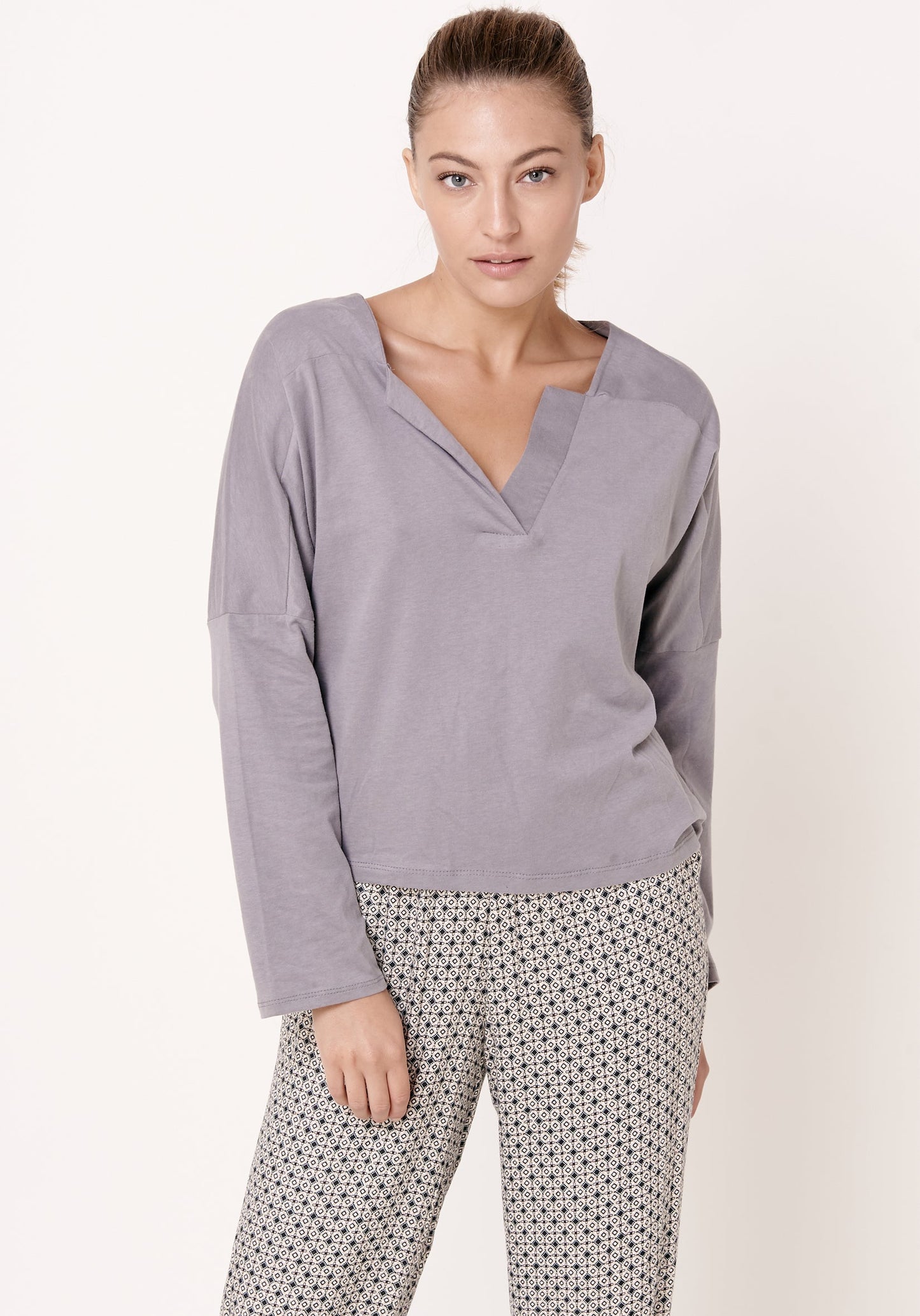 חולצה ארוכה - אפור - דגם מרגוזה - US-Fashion.tlv